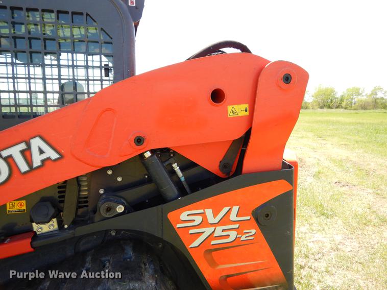 image for item EI9039 2015 Kubota SVL75-2 skid steer