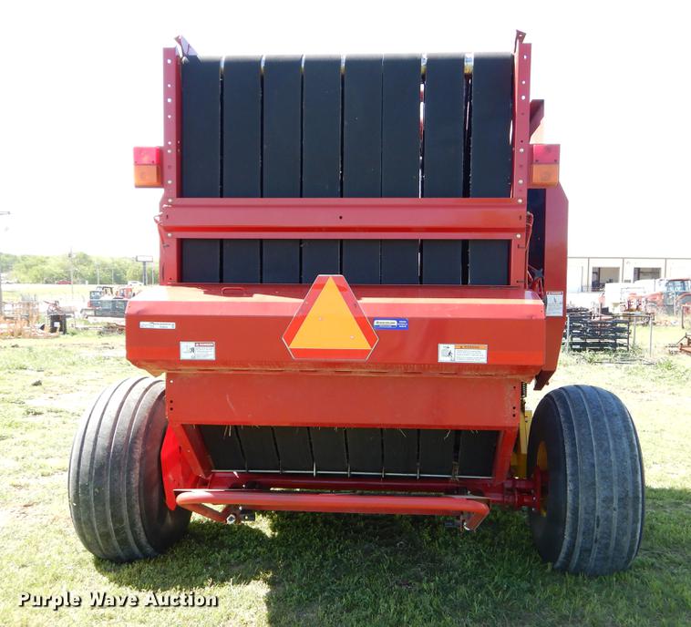 image for item EI9042 2011 New Holland BR7090 round baler