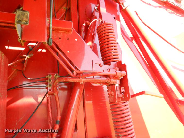 image for item EI9042 2011 New Holland BR7090 round baler