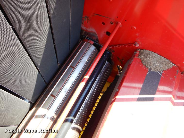 image for item EI9042 2011 New Holland BR7090 round baler