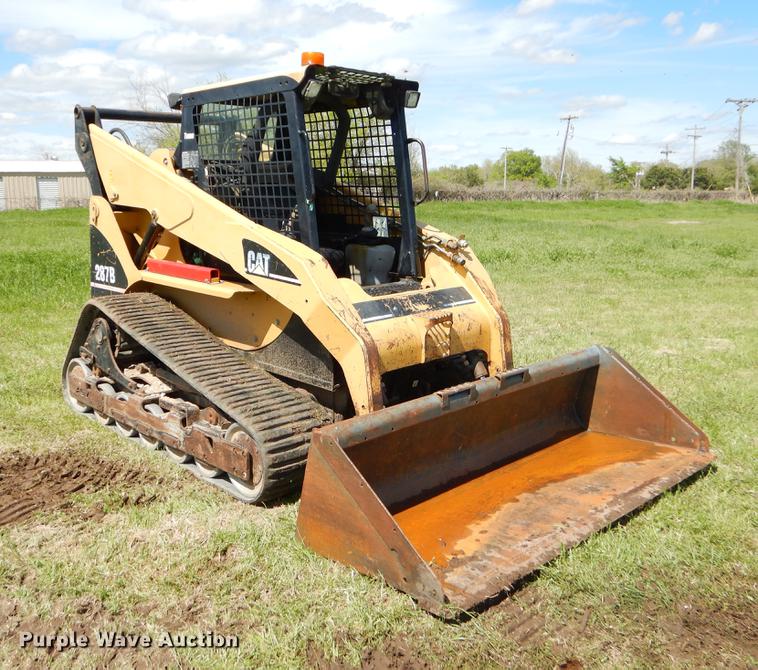 image for item EI9043 2005 Caterpillar 287B skid steer