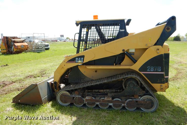 image for item EI9043 2005 Caterpillar 287B skid steer