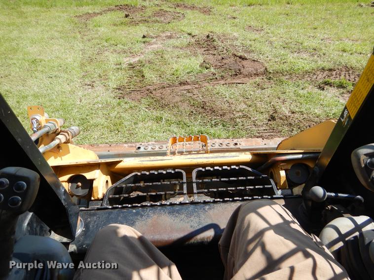 image for item EI9043 2005 Caterpillar 287B skid steer