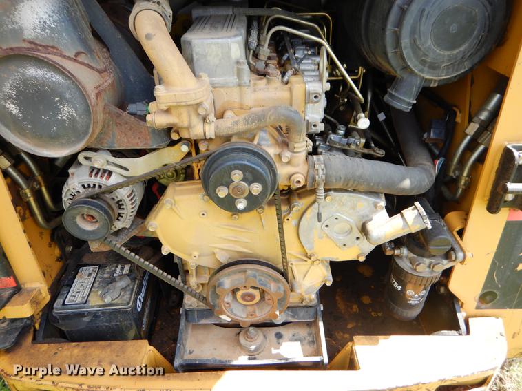 image for item EI9043 2005 Caterpillar 287B skid steer