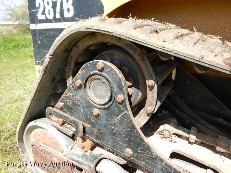 image for item EI9043 2005 Caterpillar 287B skid steer