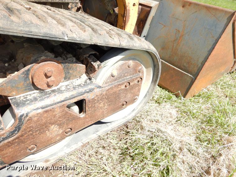 image for item EI9043 2005 Caterpillar 287B skid steer