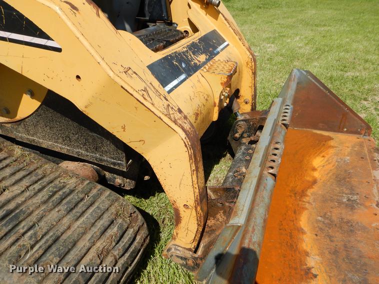image for item EI9043 2005 Caterpillar 287B skid steer