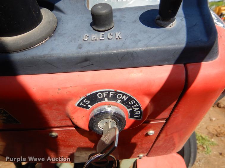 image for item EI9048 Yanmar YM2000B tractor