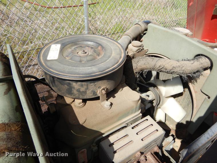 image for item EI9048 Yanmar YM2000B tractor