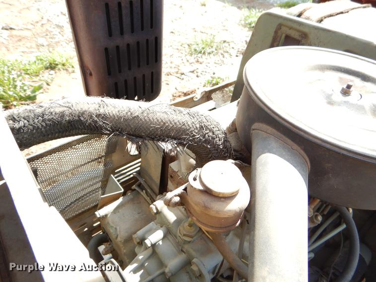 image for item EI9048 Yanmar YM2000B tractor