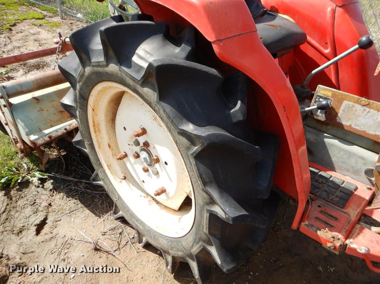 image for item EI9048 Yanmar YM2000B tractor