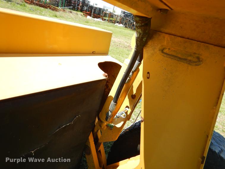 image for item EI9051 Vermeer TM800 disc mower