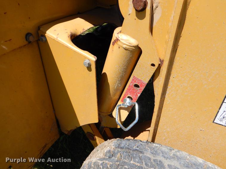 image for item EI9051 Vermeer TM800 disc mower