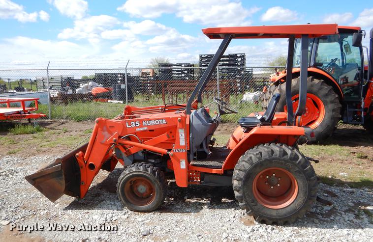 image for item EI9053 1997 Kubota L35 tractor