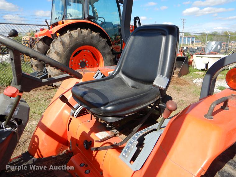 image for item EI9053 1997 Kubota L35 tractor