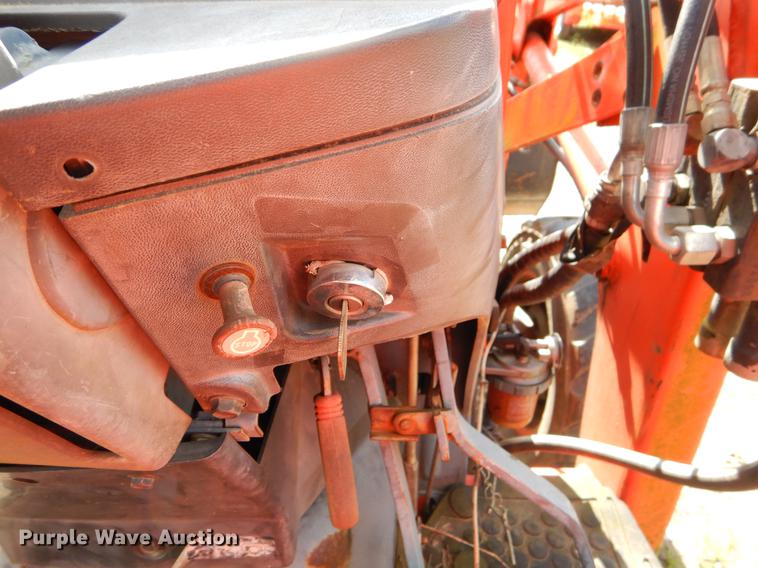 image for item EI9053 1997 Kubota L35 tractor