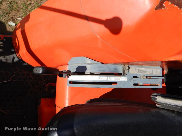 image for item EI9053 1997 Kubota L35 tractor