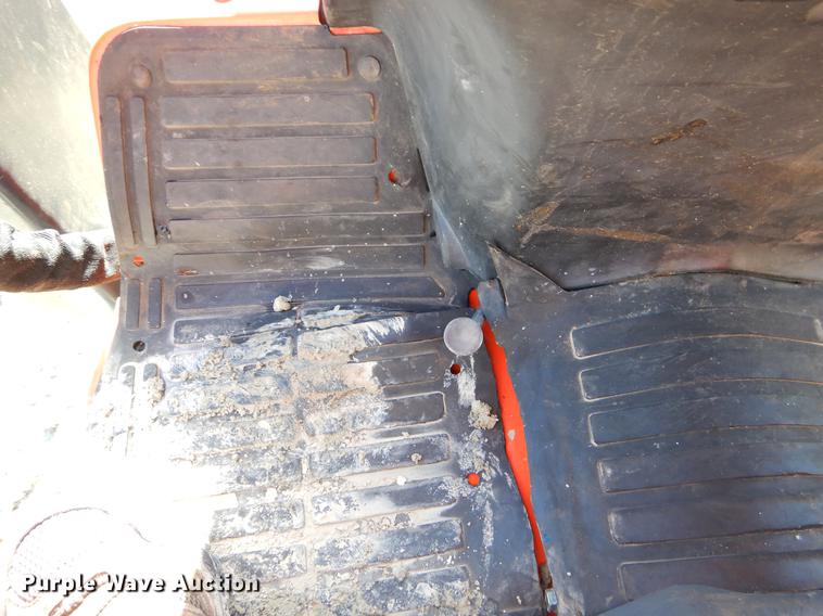 image for item EI9067 2012 Kubota B26 backhoe