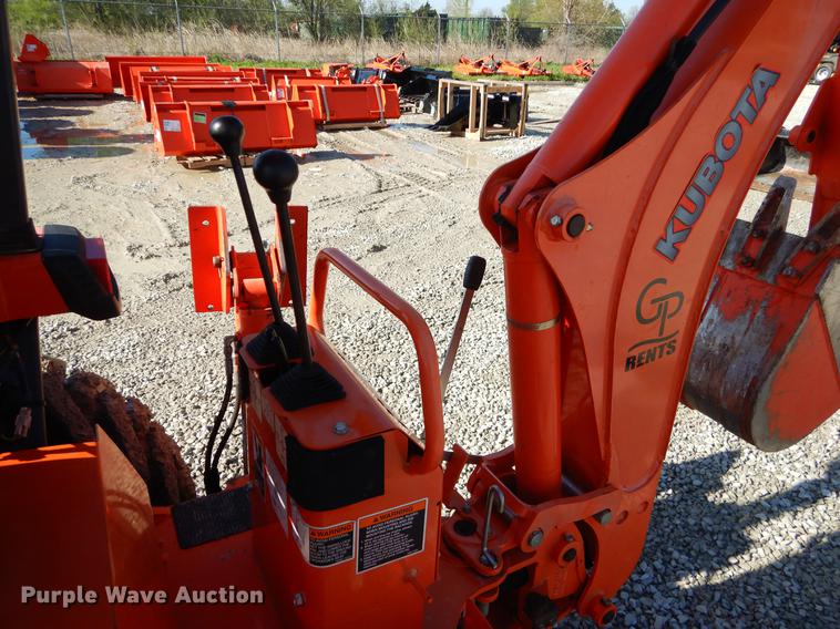 image for item EI9067 2012 Kubota B26 backhoe