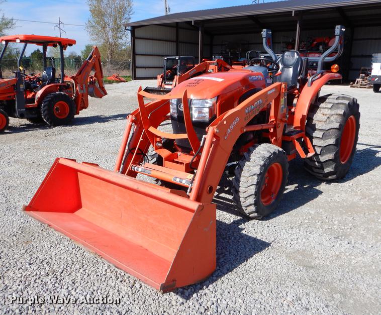 image for item EI9068 2015 Kubota L3560 GST tractor