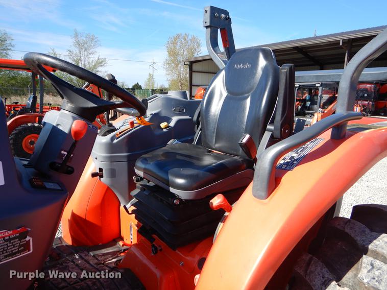 image for item EI9068 2015 Kubota L3560 GST tractor