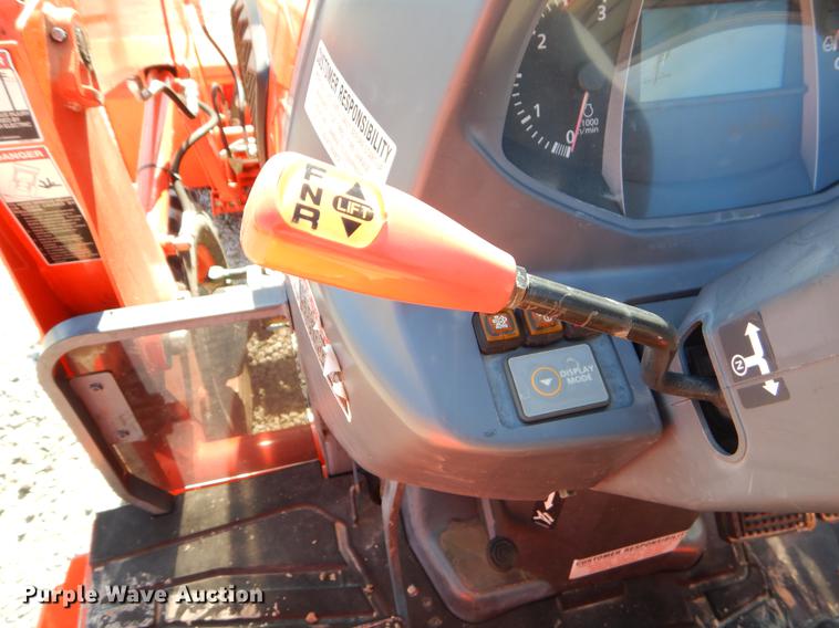 image for item EI9068 2015 Kubota L3560 GST tractor