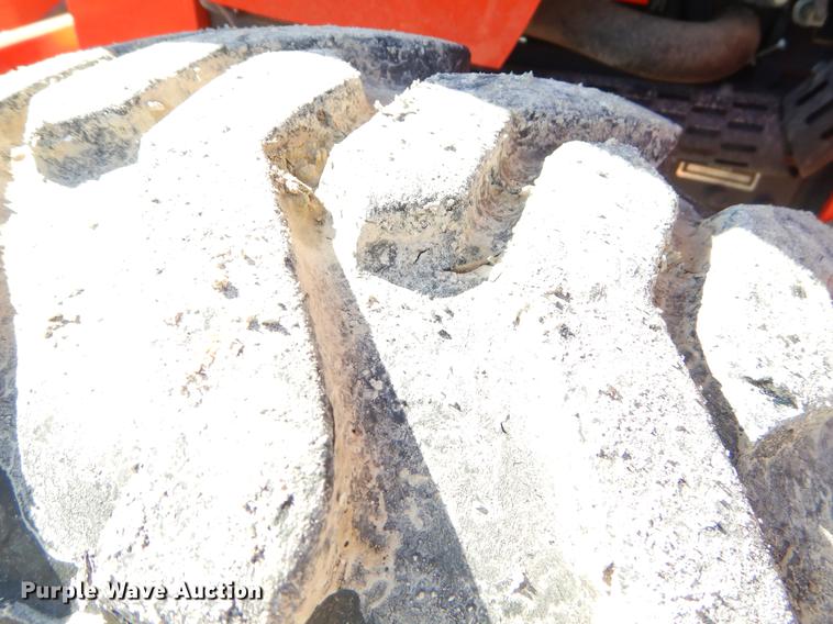 image for item EI9068 2015 Kubota L3560 GST tractor