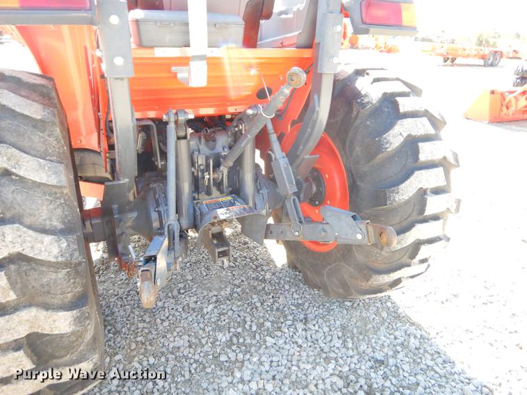 image for item EI9068 2015 Kubota L3560 GST tractor
