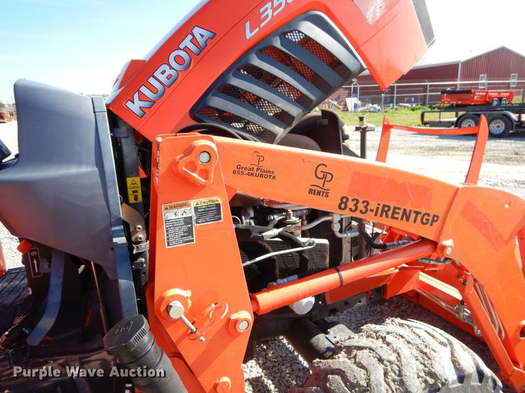 image for item EI9068 2015 Kubota L3560 GST tractor
