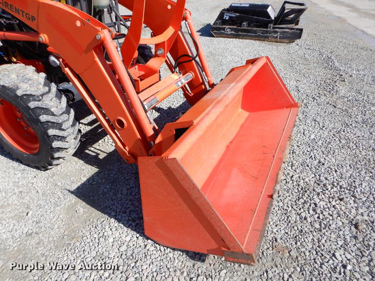image for item EI9068 2015 Kubota L3560 GST tractor