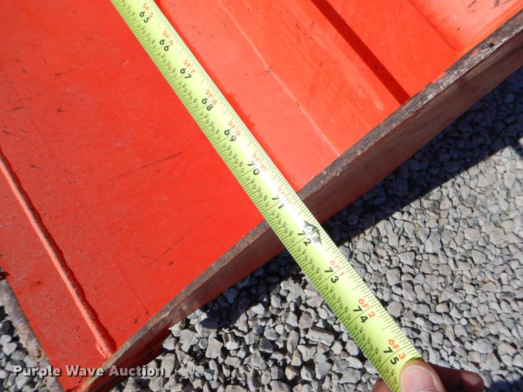 image for item EI9068 2015 Kubota L3560 GST tractor