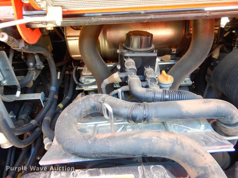 image for item EI9075 2017 Kubota SVL95-2S skid steer