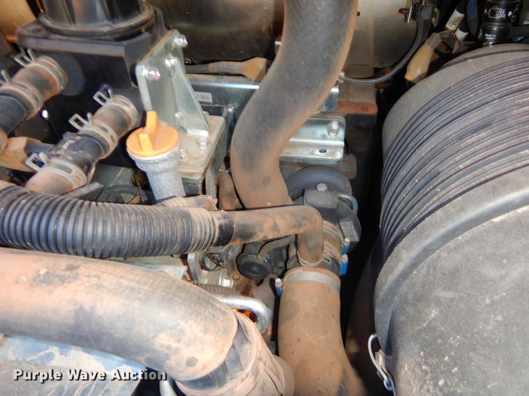 image for item EI9075 2017 Kubota SVL95-2S skid steer