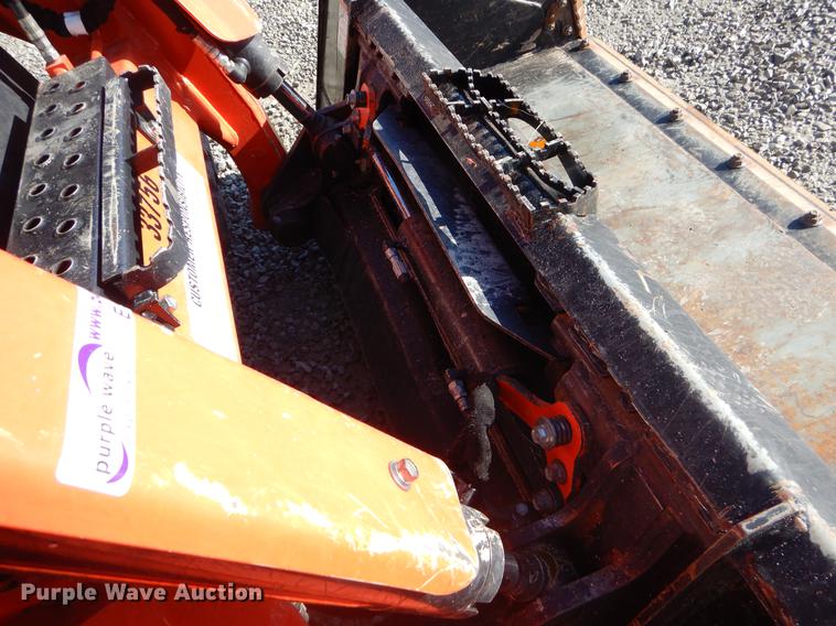 image for item EI9075 2017 Kubota SVL95-2S skid steer