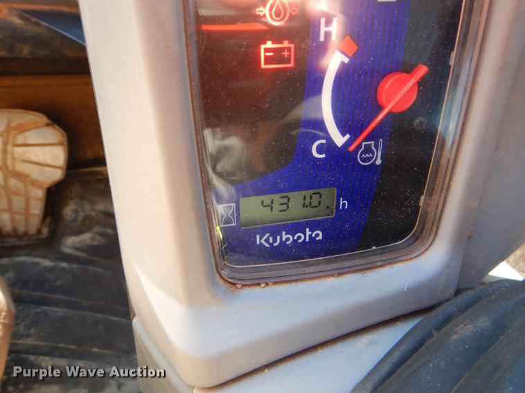 image for item EI9076 2017 Kubota SVL95-2S skid steer