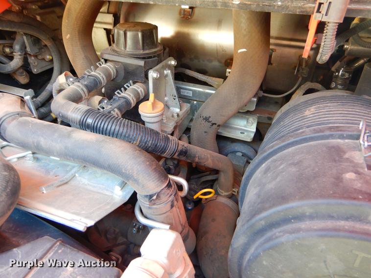 image for item EI9076 2017 Kubota SVL95-2S skid steer