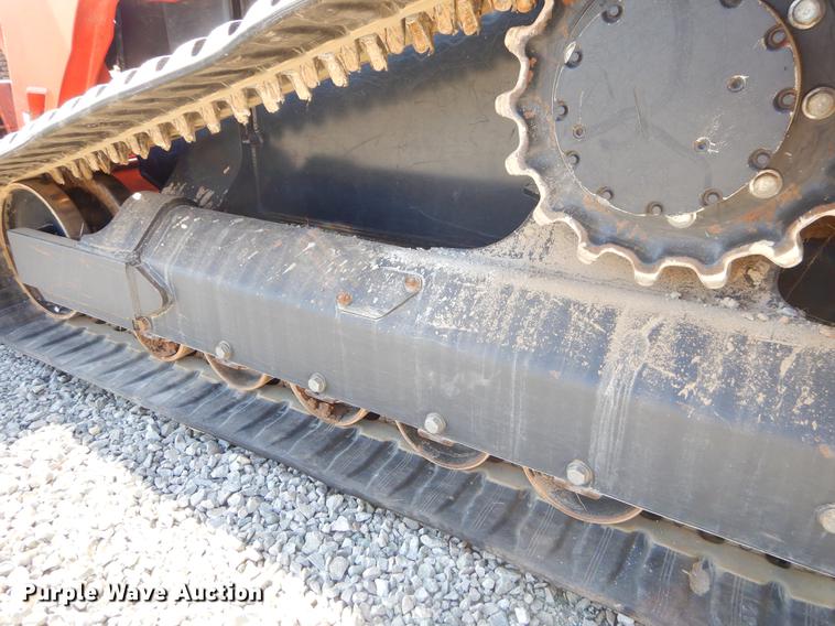 image for item EI9076 2017 Kubota SVL95-2S skid steer