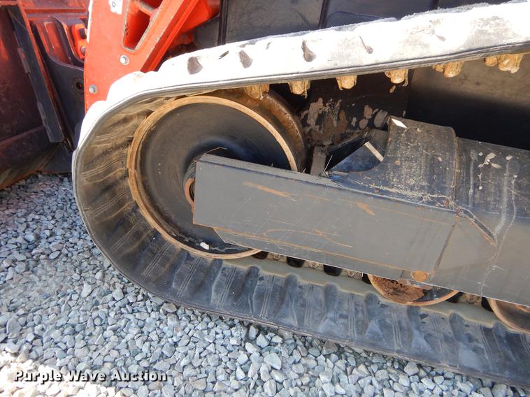 image for item EI9076 2017 Kubota SVL95-2S skid steer