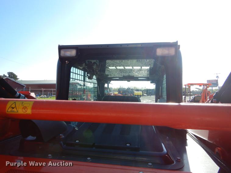 image for item EI9076 2017 Kubota SVL95-2S skid steer