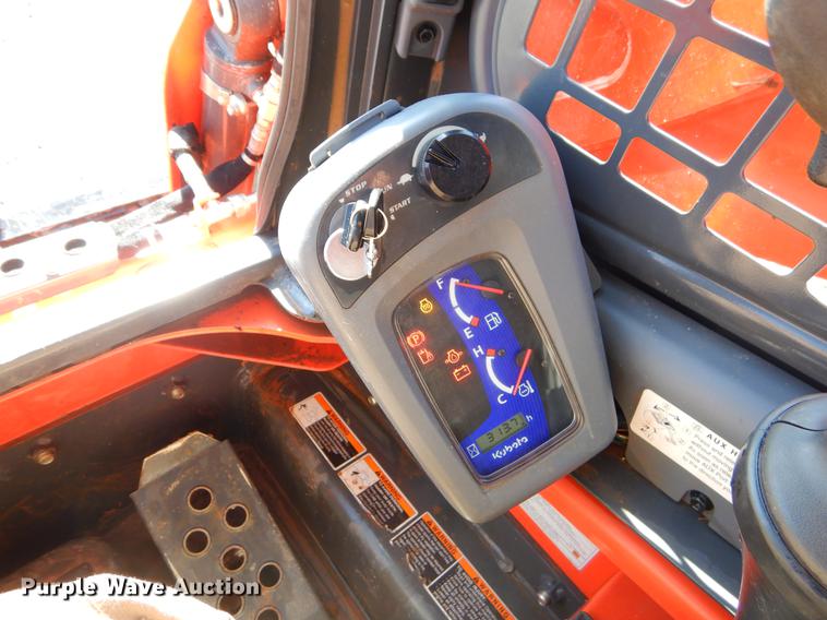 image for item EI9077 2016 Kubota SSV75 skid steer