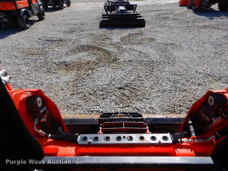 image for item EI9077 2016 Kubota SSV75 skid steer