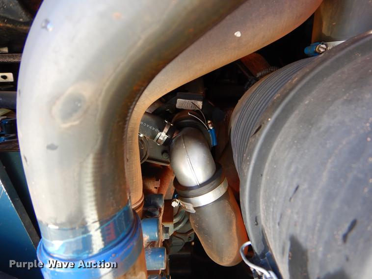 image for item EI9077 2016 Kubota SSV75 skid steer