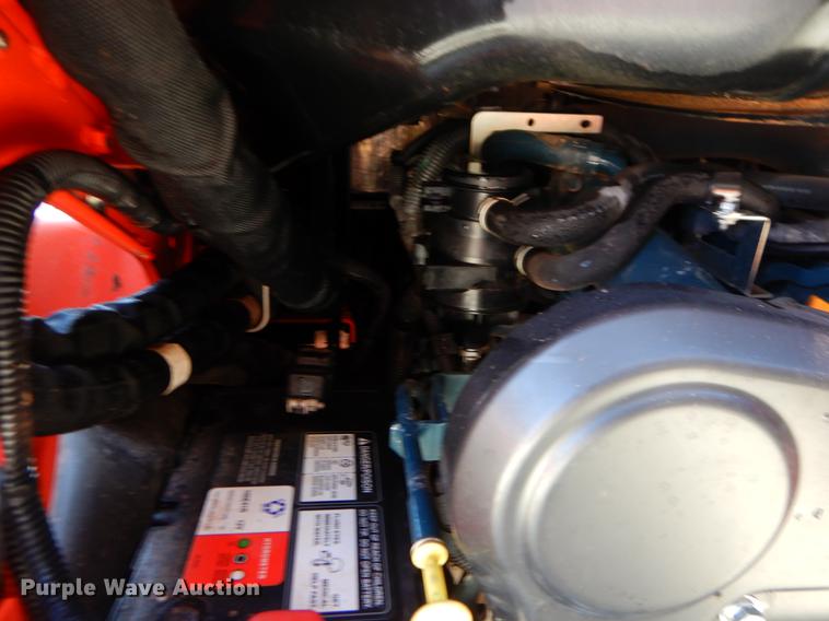 image for item EI9077 2016 Kubota SSV75 skid steer