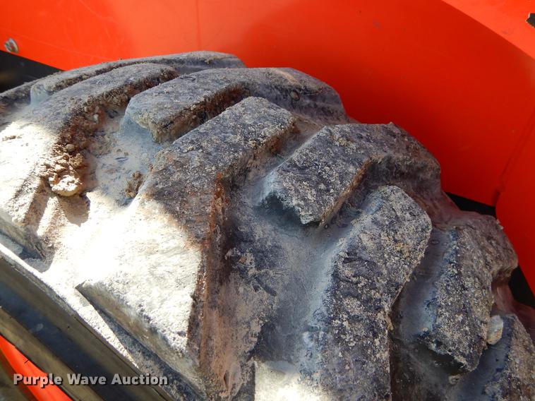 image for item EI9077 2016 Kubota SSV75 skid steer