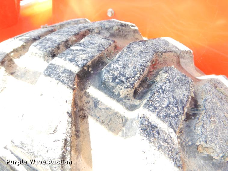 image for item EI9077 2016 Kubota SSV75 skid steer