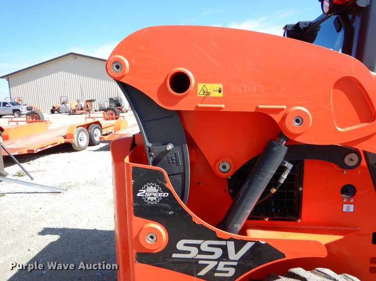 image for item EI9077 2016 Kubota SSV75 skid steer