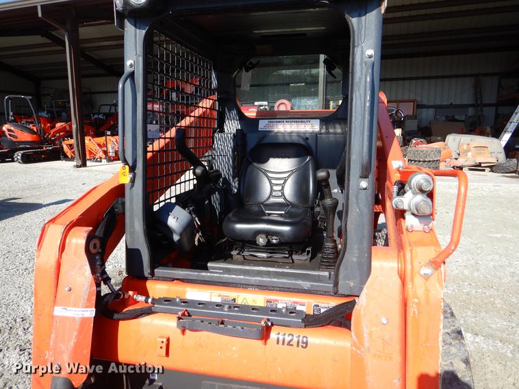 image for item EI9078 2016 Kubota SSV65 skid steer