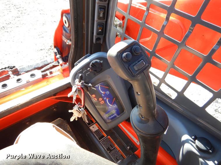 image for item EI9078 2016 Kubota SSV65 skid steer