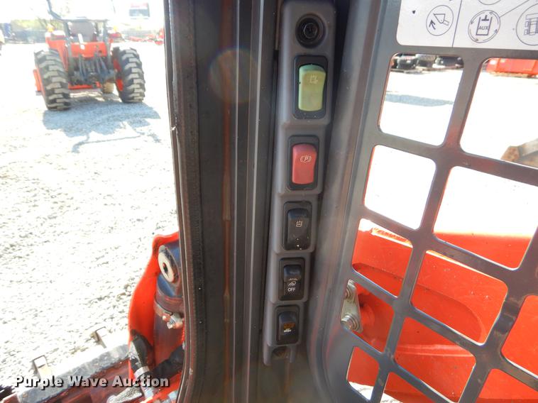 image for item EI9078 2016 Kubota SSV65 skid steer