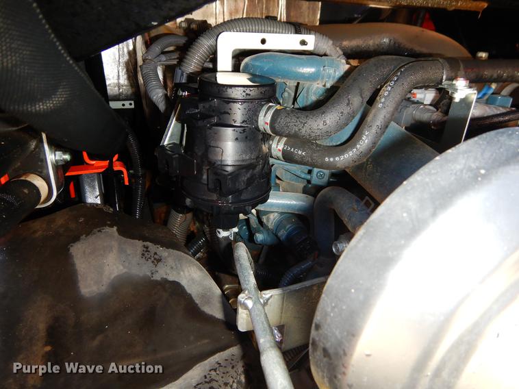 image for item EI9078 2016 Kubota SSV65 skid steer